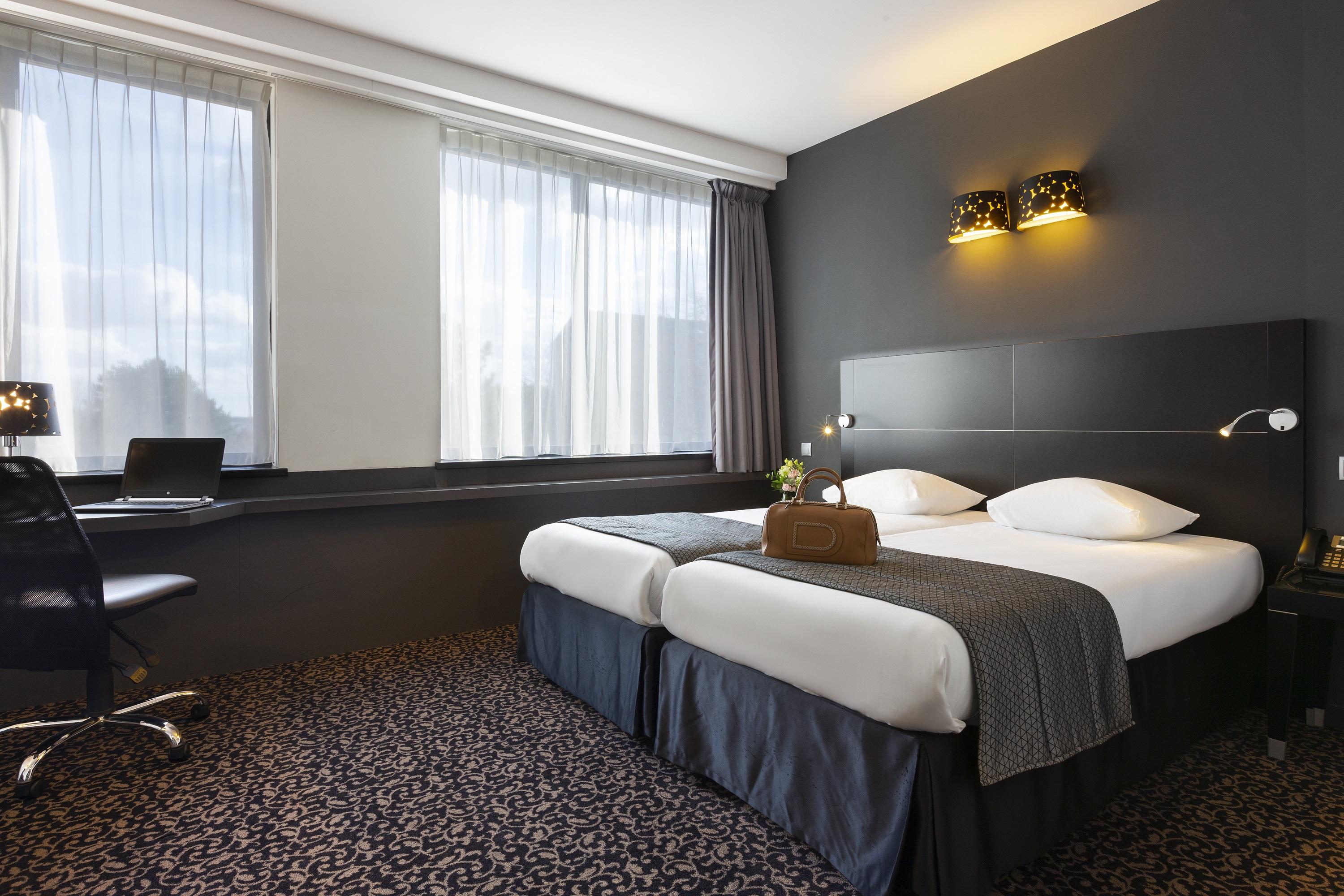 Hotel Ramada Brussels Woluwe Eksteriør bilde
